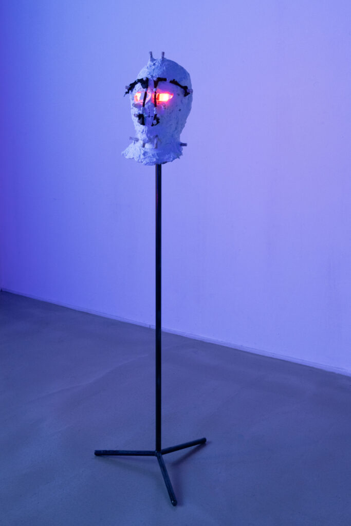 BLANK HEAD | 2019 | Noam Rezgui © | Photographie : Sandrine Binoux ©